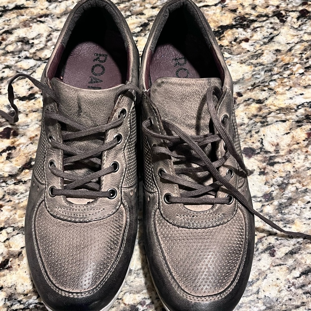 Women's Gray ROAN Sneakers